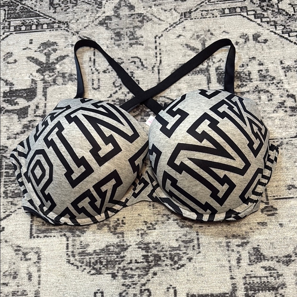 Victoria's Secret Pink Wear Everywhere push-up 34DDD NWOT